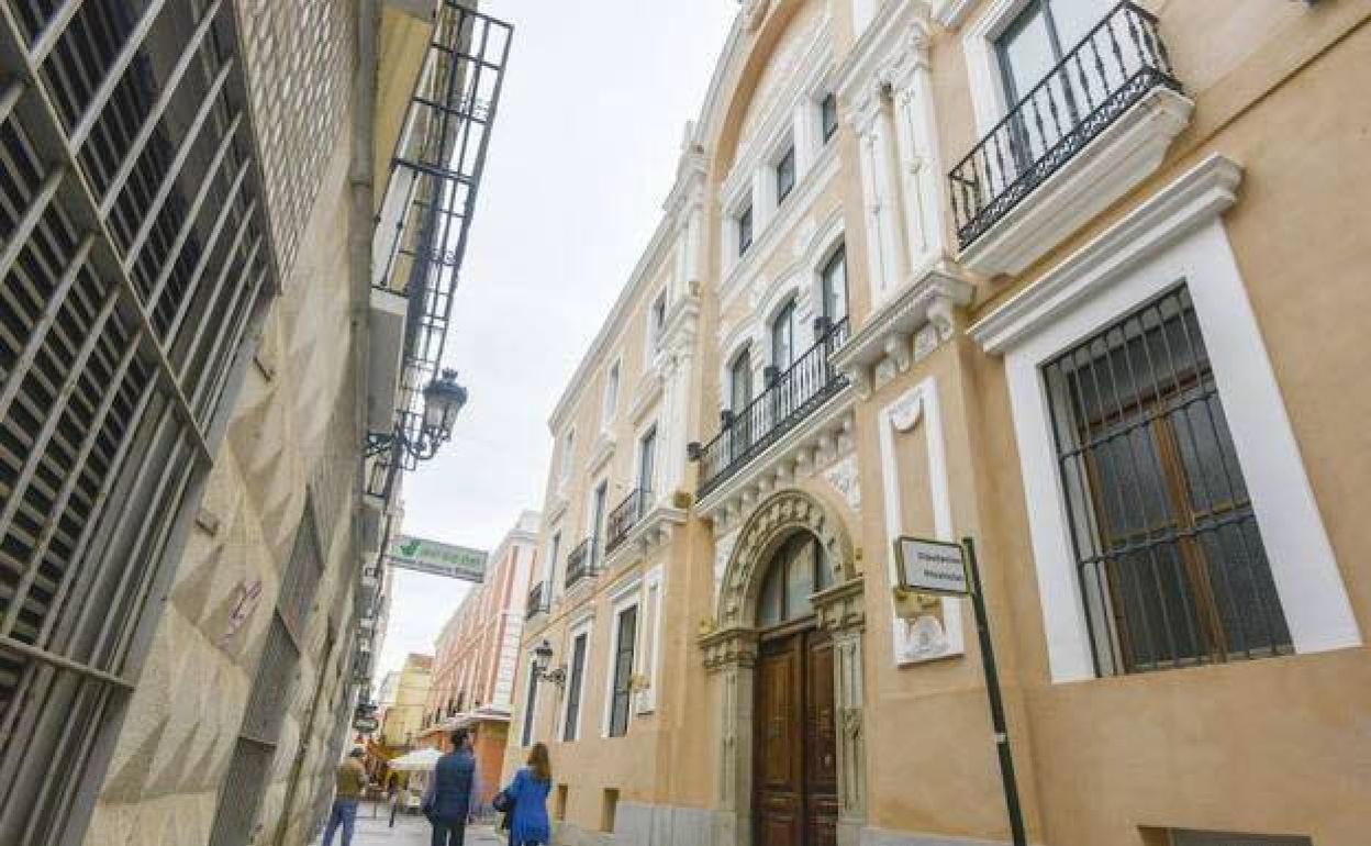 Oposiciones en Extremadura Una denuncia de CSIF por fraude en una